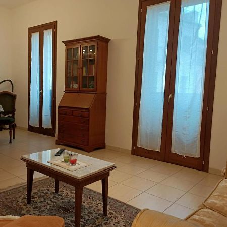 Le Ginestre Apartment Sulmona Ngoại thất bức ảnh